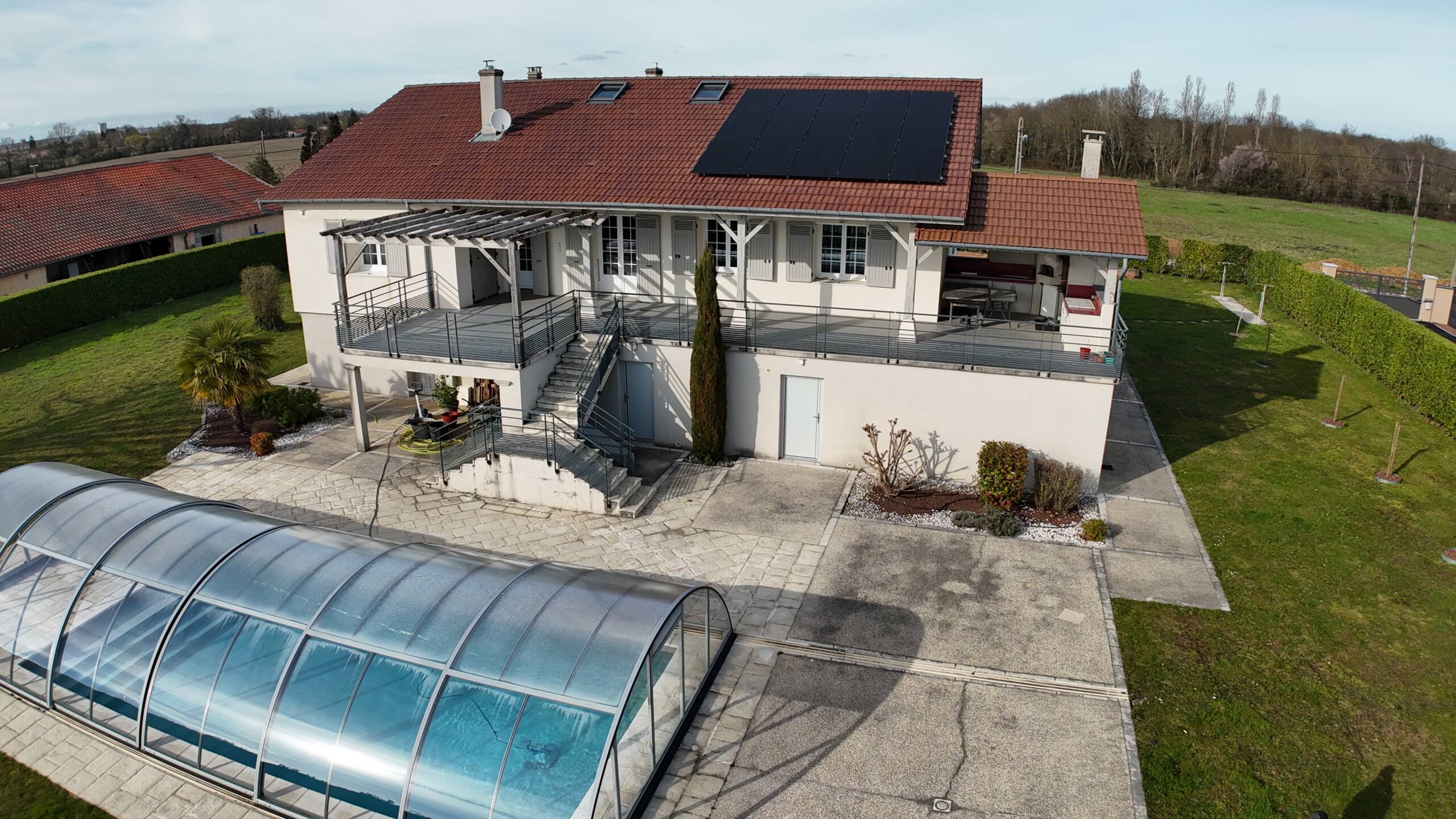 Toit tuile 6 kWc autoconsommation avec revente de surplus à Villars les dombes | SILISUN